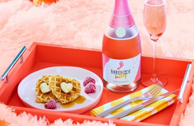 Barefoot Bubbly unveils new look