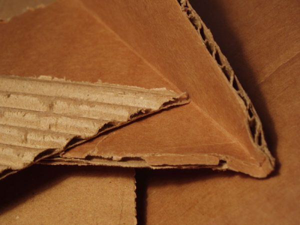 UK online wine retailers facing cardboard shortage