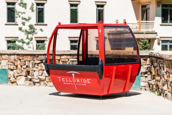 Old ski gondolas are being revamped as private dining rooms