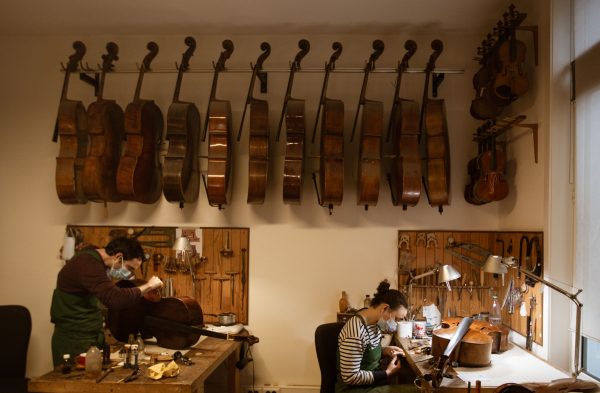 Europe’s oldest luthier workshop wins Primum Familiae Vini prize