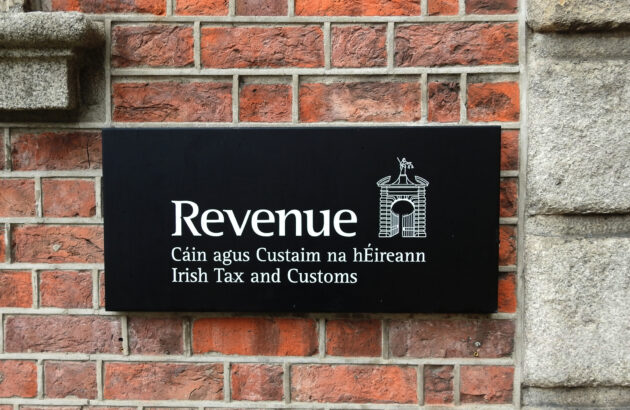 Irish customs seize counterfeit wine worth €302,000 in Cork