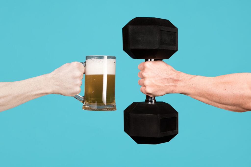 Are alcohol-free beers fattening? Beer and a hand weight