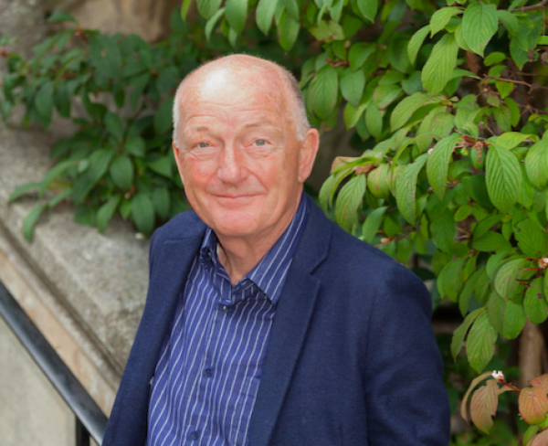 Corney & Barrow to host charity tasting with Oz Clarke