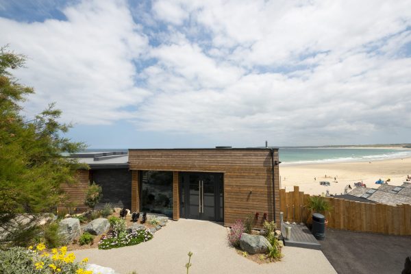 Why did G7 Summit leaders choose THIS Cornish hotel to stay in?