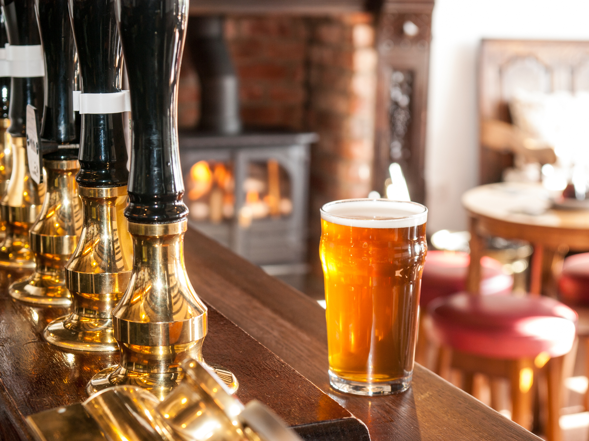 Eight million pints of no and low alcohol beer to be sold this January, but pubs will struggle