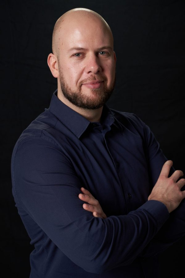 OenoGroup co-founder steps down as CEO