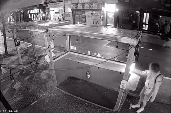 Top New York sommelier charged with arson