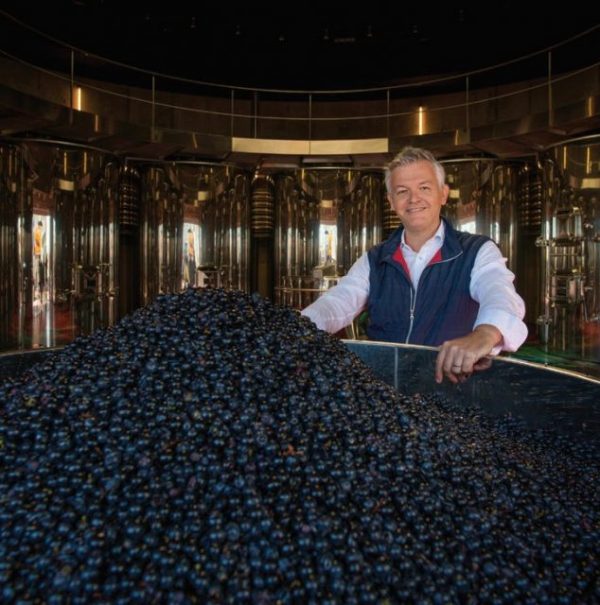 How one man is mixing Russian art with fine wine from Saint-Emilion