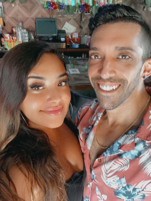 Woman reunited with hero bartender who saved her from ‘creep’ with note