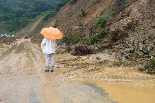 Zhengzhou floods cause significant losses to local distributors