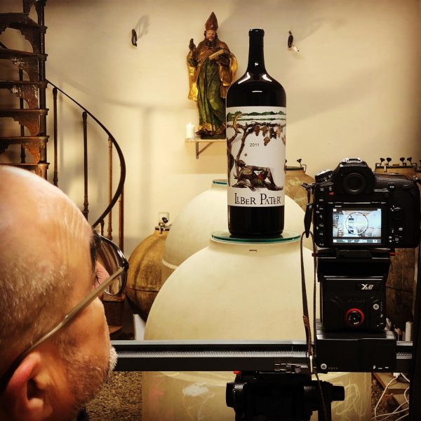 Liquid Icons to hold fine wine online auction