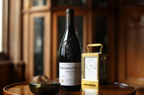 Berry Bros. & Rudd sheds packaging with first capsule-free wine