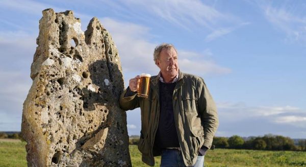 Jeremy Clarkson offers fans free beer at his brewery