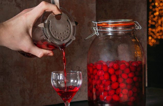 Ukrainian bar Pinch launches cocktail fundraiser