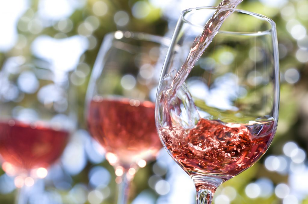 How many calories in a glass of wine? A glass of rosé wine