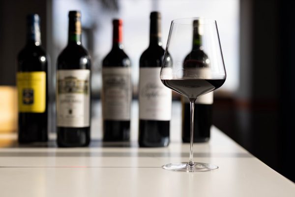 Fine wine appears “immune” from economic turmoil, Liv-ex says