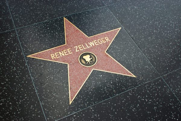 Renée Zellweger offered wine to get naked on set