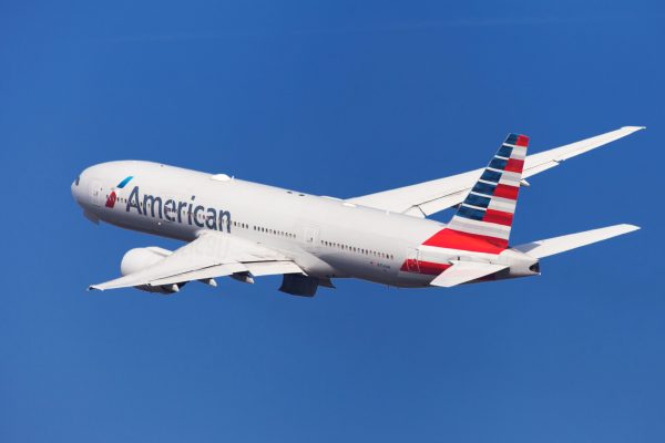 American Airlines finally resumes inflight alcohol sales
