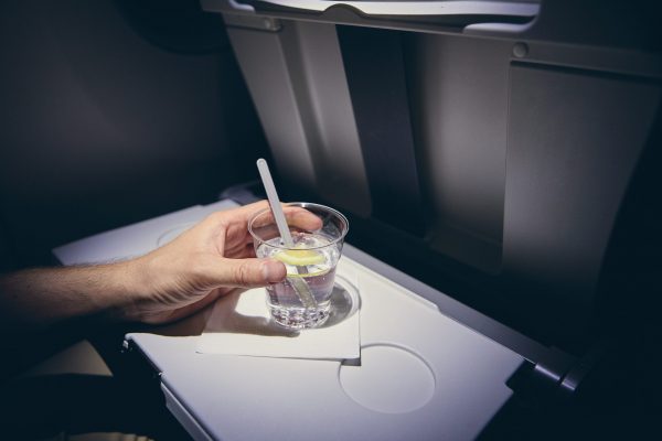 Experts reveal how alcohol affects your body while on a flight