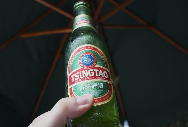 Tsingtao says urinating worker has been detained