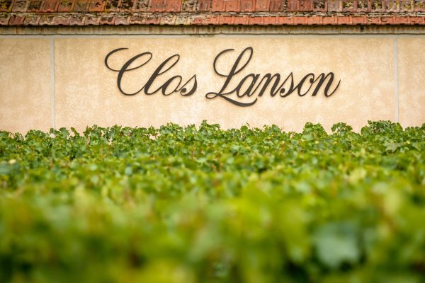 Clos Lanson’s first release on la place de Bordeaux