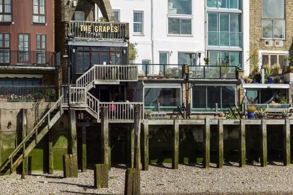 Sir Ian McKellen’s pub loses two stars from hygiene rating