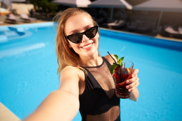 Court ruling cracks down on influencers promoting booze