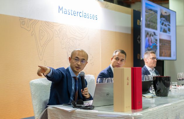 China’s Domaine de Long Dai holds its first vertical tasting outside China