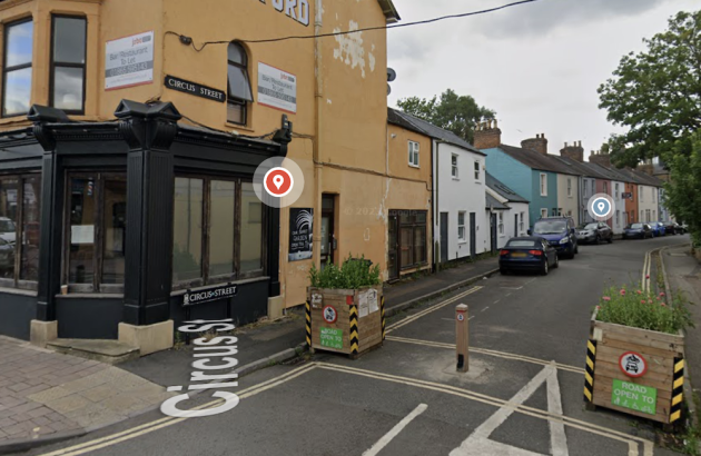 Oppenheimer actor’s father closes Oxford bar due to LTN