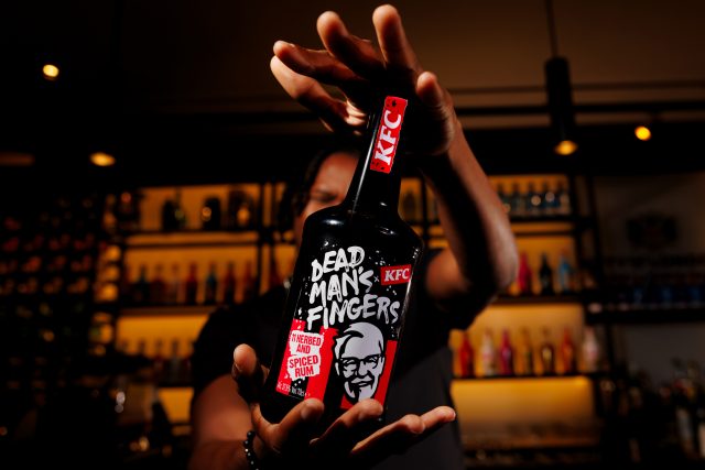 KFC lanza su primera bebida espirituosa con un nuevo ron