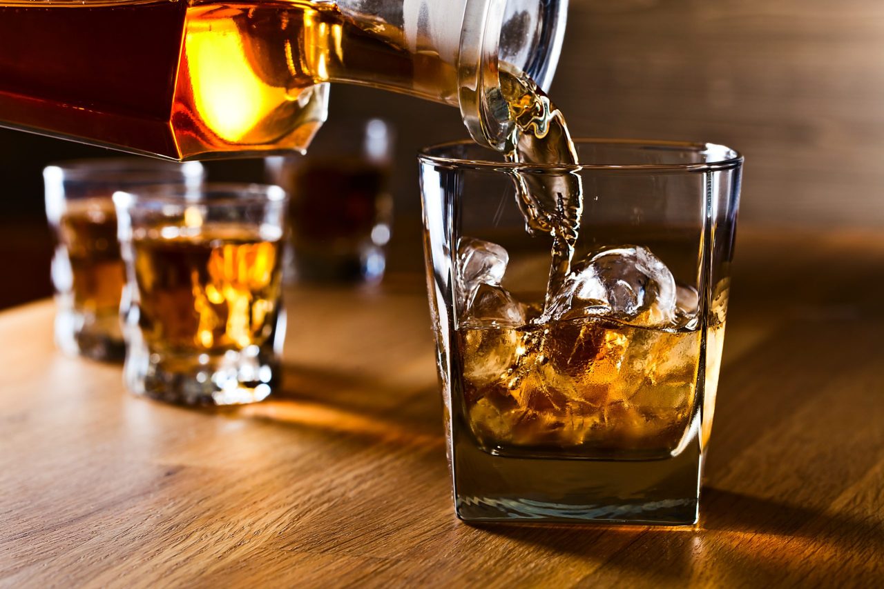 Luxury investment market for whisky continues to fall