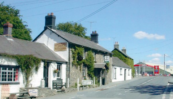 Dylan Thomas’ local pub receives £300,000 renovation grant