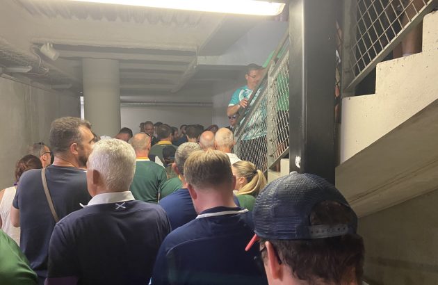 Rugby World Cup stadiums struggle under demand for beer