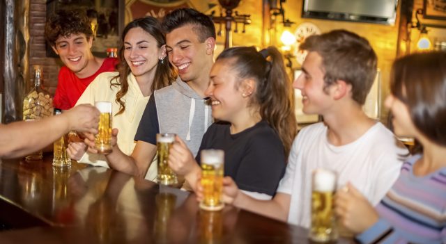 Top 10 cheapest university cities for a pint