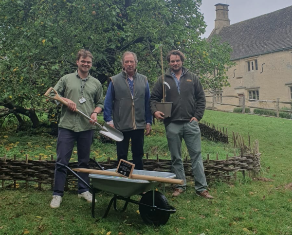 Core of gravity: Cider-makers buy sapling from Sir Isaac Newton’s apple tree