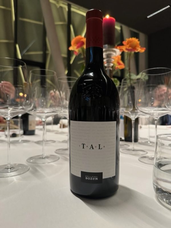 Kellerei Bozen TAL: two new icons from Alto Adige