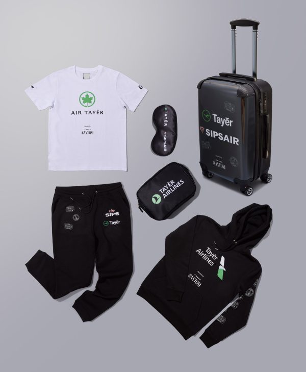 What items belong in the essential bartender’s travel kit?