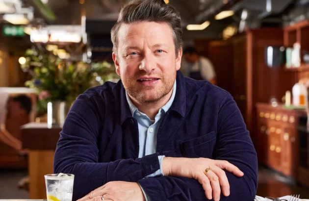 Jamie Oliver lashes out at ‘posh’ restaurants