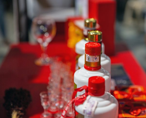 Chinese counterfeiters swap moutai for knock-off through pinholes in bottles