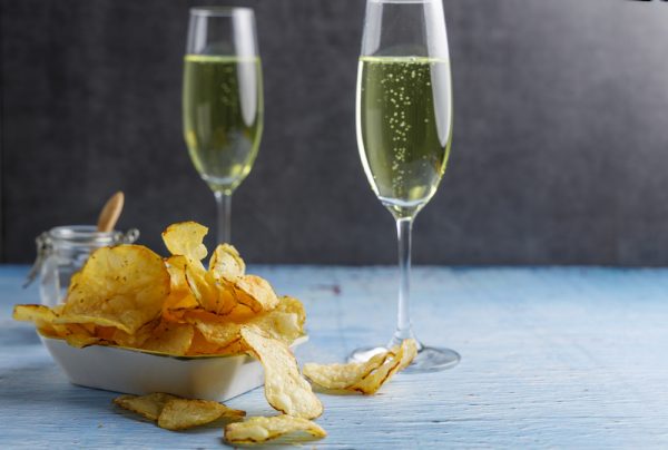 How to do the wine and crisps pairing trend