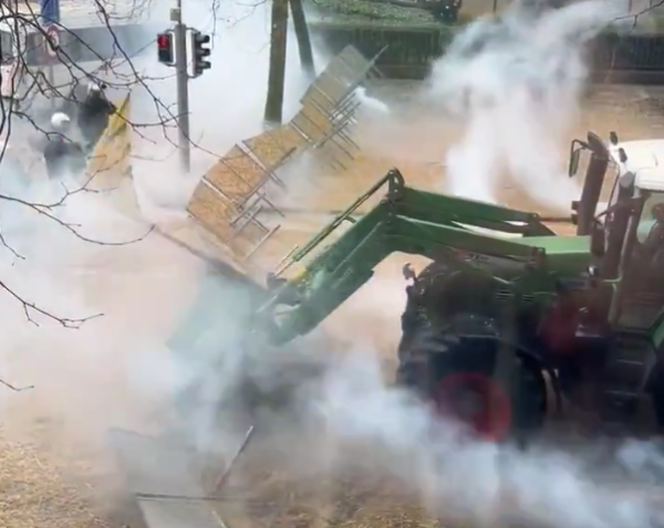 Farmers protest in Brussels over EU agricultural policy