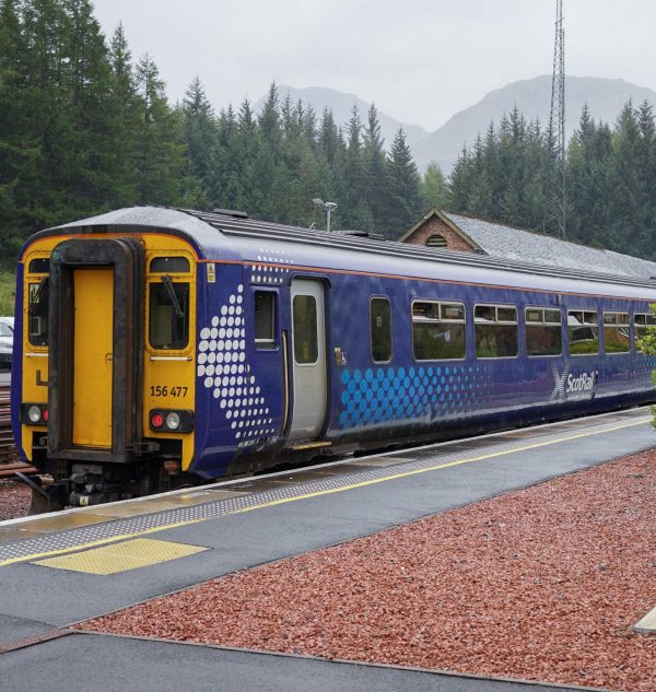 Scots split over train drinking ban
