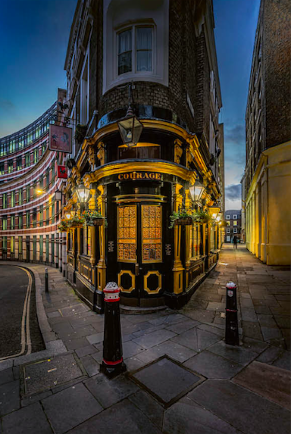 How to photograph London’s hidden pubs, according to experts