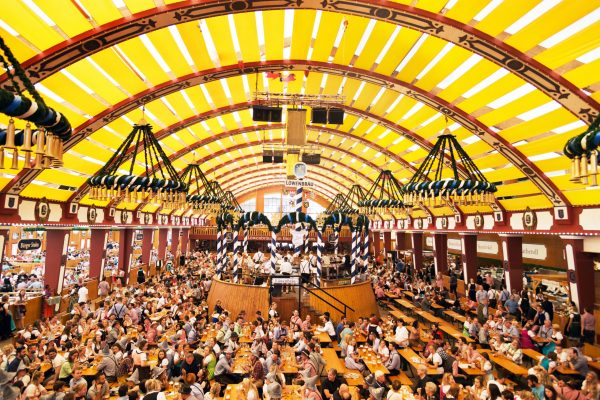 Oktoberfest to ban song that encourages far right chants