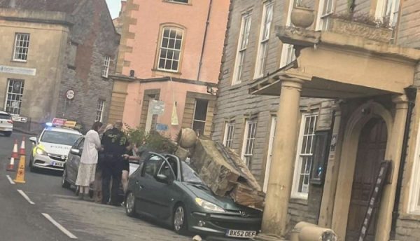 Car crashes into 15th century pub, toppling pillar