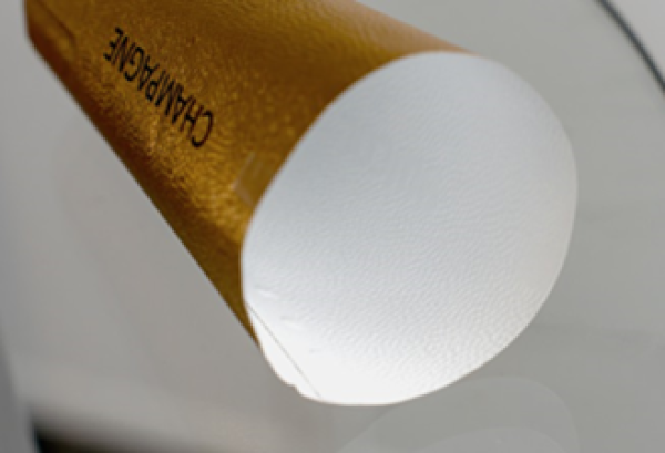 Amcor Capsules and Moët & Chandon launch innovative plastic-free eco-foil