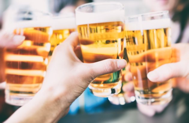 Americans name beer as the alcoholic drink of the summer