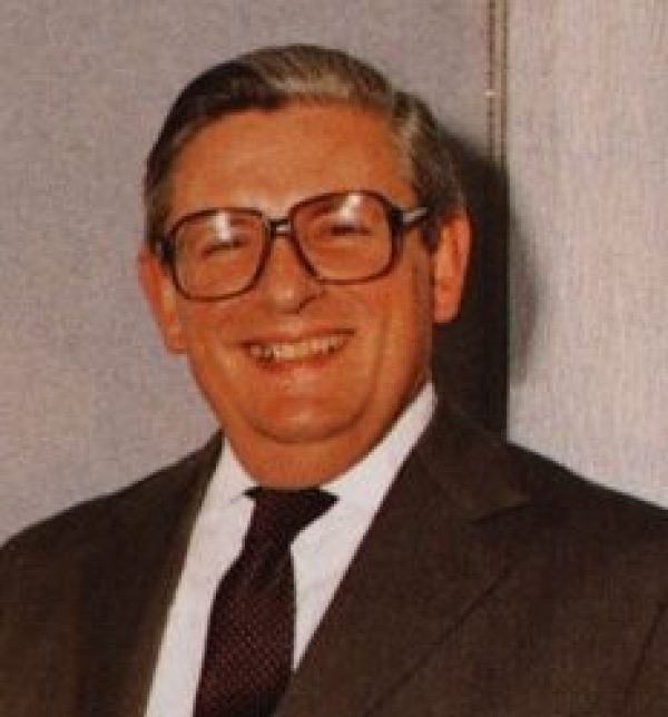 Sir George Bull dies aged 88