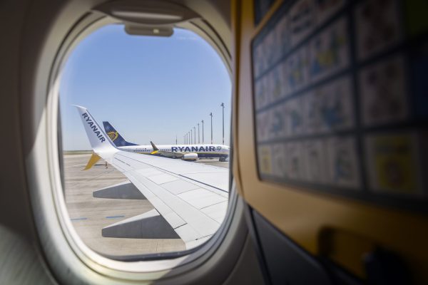 Ryanair boss supports onboard drinks limit