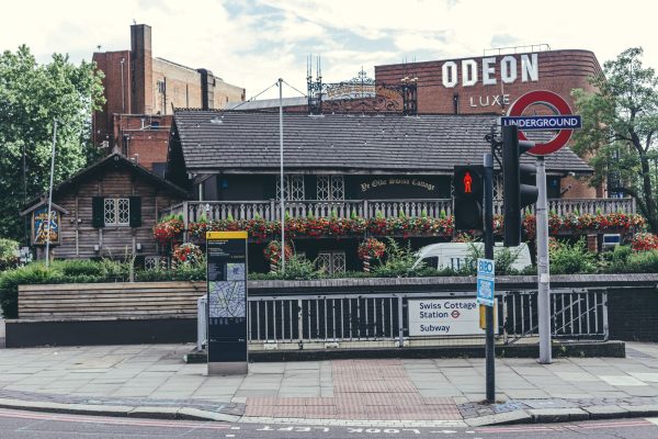 Ye Olde Swiss Cottage closes